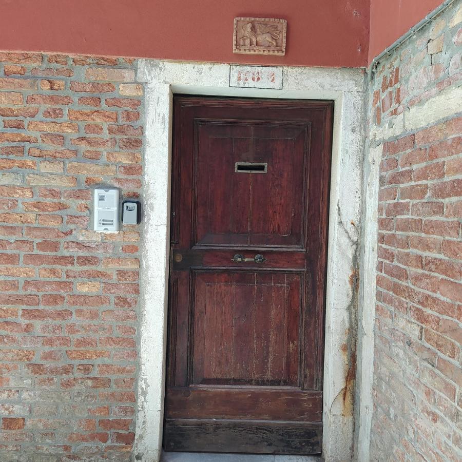 Ferienwohnung Ca Falier Piccolo - Little Sweet Studio In 10-12 Minutes From Bus&Train Station Venedig Exterior foto